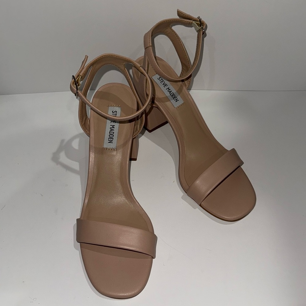 Steve Madden Glamourous Sandals